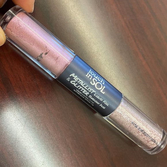 Touch in Sol Metallist Liquid Foil & Glitter Shadow Duo - Picture 1 of 5